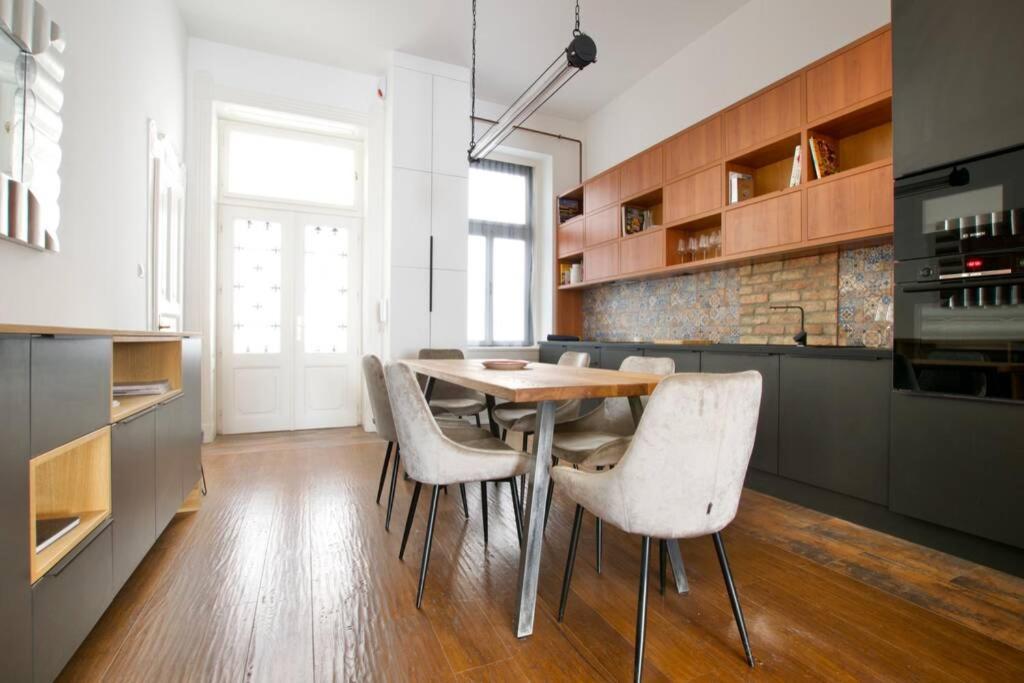 Premium Apartment By Hi5 - Best Ever بودابست المظهر الخارجي الصورة
